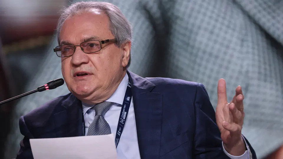 Глава Совета по правам человека Валерий Фадеев заявил, что использование VPN ведёт к получению информации «от врагов», высказался о госмессенджере Max и счёл оправданными отключения мобильного интернета на фоне задач безопасности. Одновременно власти ужесточают меры против обхода блокировок.