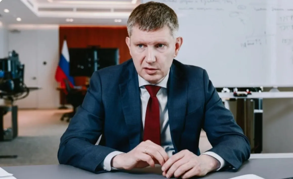 Глава Минэкономразвития Максим Решетников перечислил три ключевых направления политики: структурные изменения, бюджетная консолидация и сохранение гибкости экономики, которые должны повысить инвестиции, продуктивность и занятость.