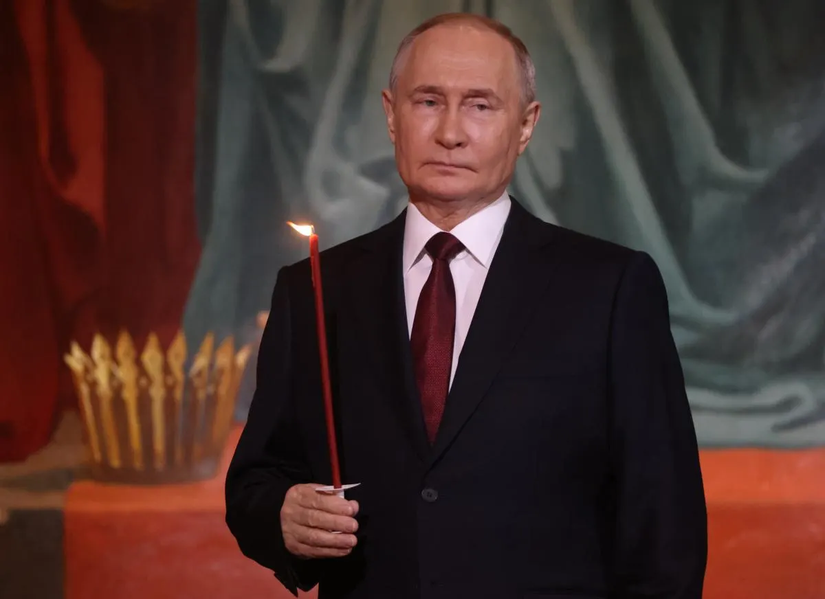 Аналитики предупреждают, что сочетание внешнего давления, внутренних волнений и ослабления внешней поддержки может привести к краху режима в ближайшие годы — от быстрой ликвидации лидера до показательного процесса или внутренних вооружённых столкновений.