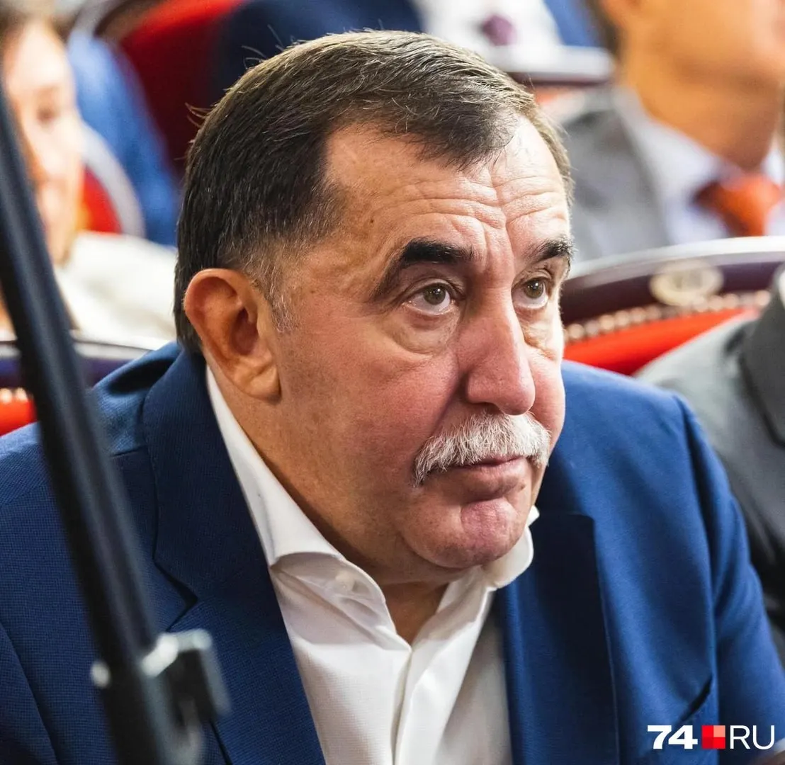 Бывший гендиректор «Трест Магнитострой» и «Гринфлайт» сам подал заявление о несостоятельности. Суд ввёл реструктуризацию долгов и процедуру реализации имущества до 3 декабря 2026 года.