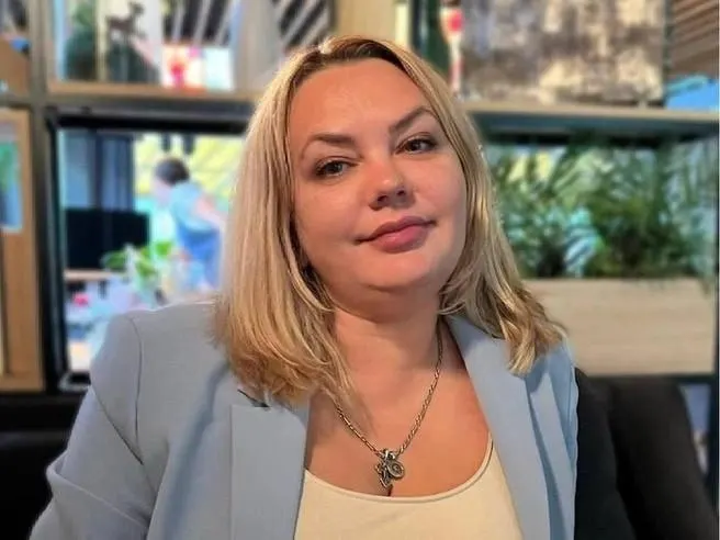 Жалоба по громкому уголовному делу о мошенничестве и взятках будет рассмотрена 22 июля. По делу проходят 12 фигурантов; Елисееву задержали в марте 2025 года.