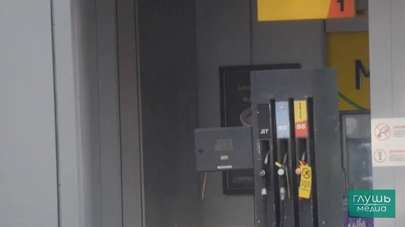 Власти обсуждают допуск нефтепродуктов с отклонениями по содержанию серы и другим показателям как меру стабилизации рынка топлива в стране.