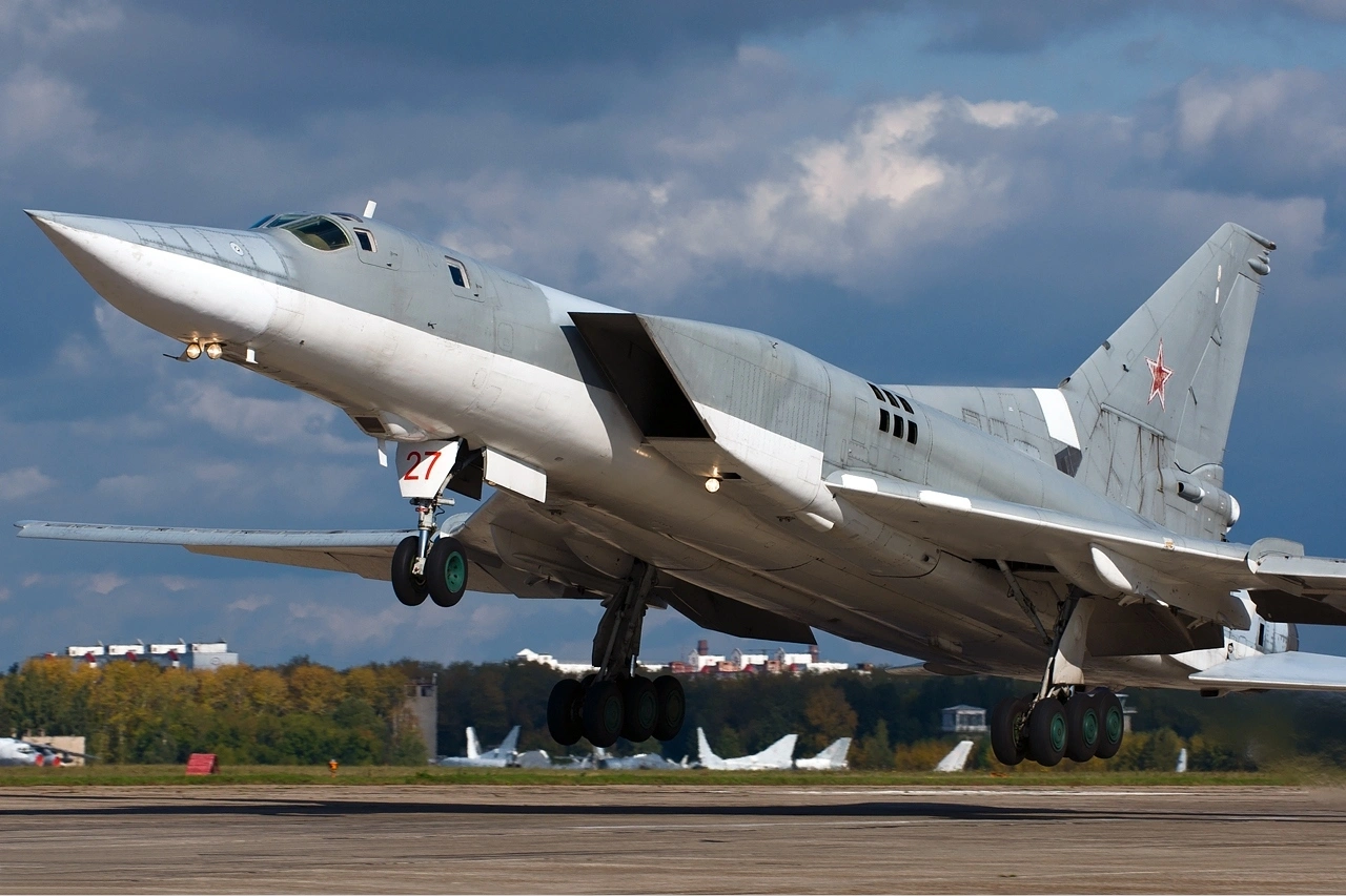 После крушения Ту-22М3 в Иркутской области 15 июня украинские аналитики оценивают общие потери и повреждения этого типа самолётов в примерно 24 единицы — более 70% боеспособного парка по их подсчётам. Официального независимого подтверждения таких оценок нет.