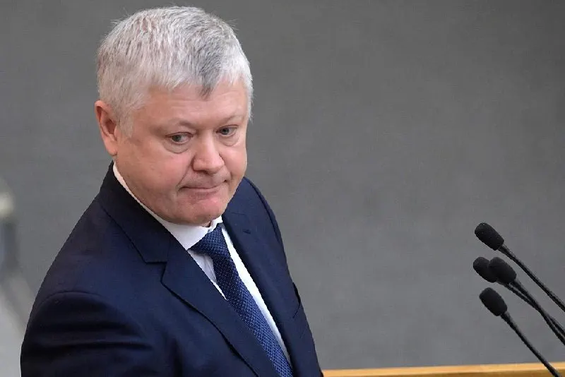 Председатель комитета по безопасности Василий Пискарёв сообщил, что из страны вывели свыше 360 зарубежных организаций, более 60 — по материалам его комиссии; также он отчитался о принятии 46 законов для «защиты суверенитета».