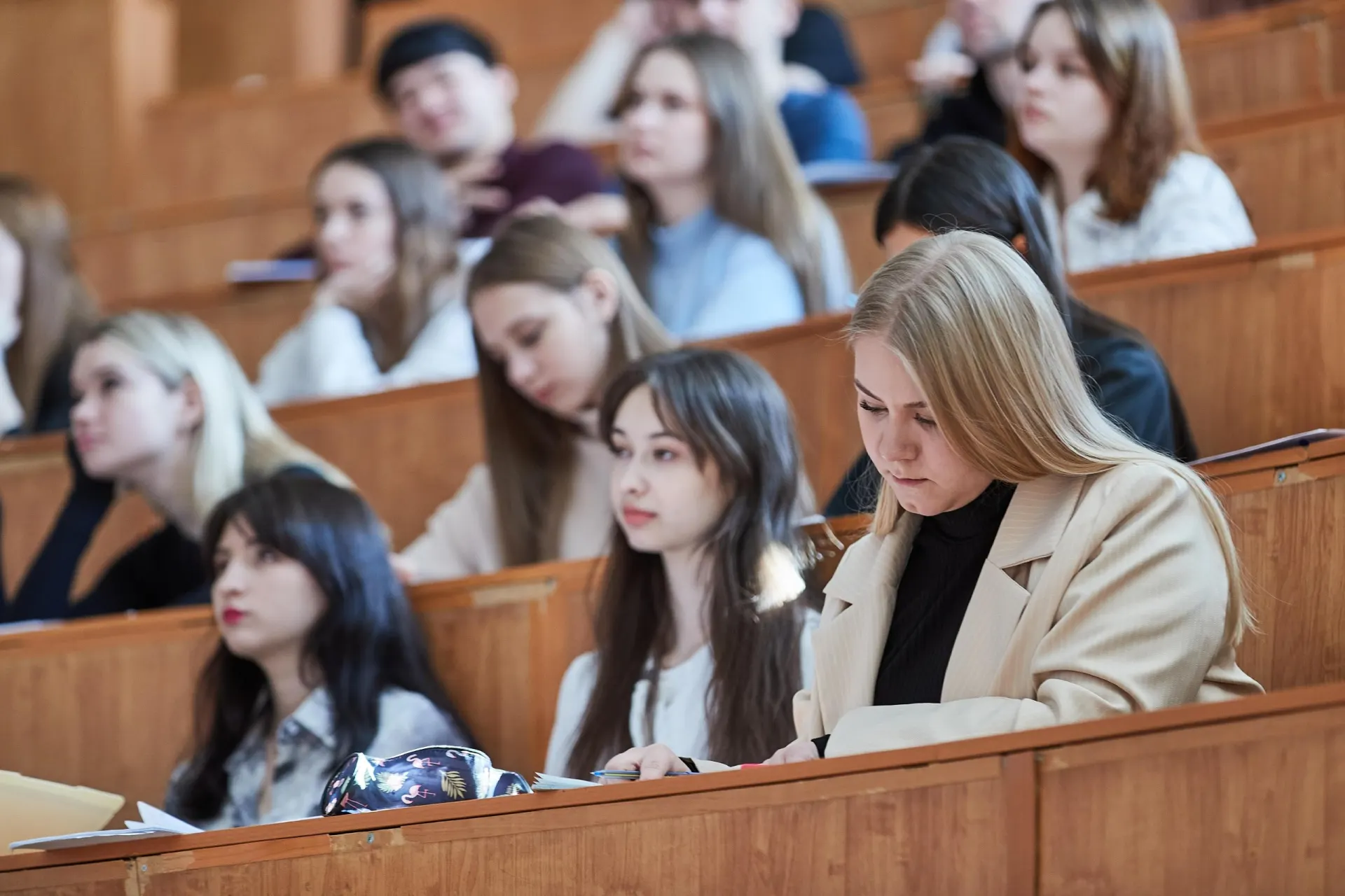 Студентов по целевым договорам теперь могут досрочно отчислять и обязать компенсировать стоимость обучения.