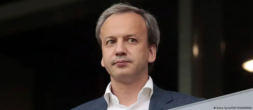 Аркадий Дворкович заявил, что будет обжаловать своё включение в санкционный список ЕС и до решения суда отказывается исполнять обязанности президента Международной шахматной федерации.