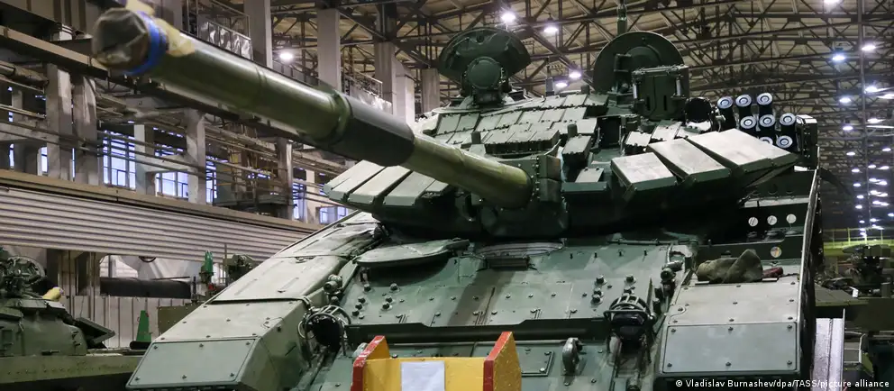 Аналитики отмечают нарастающие риски банковского кризиса в России: давление властей на банки, рост невозвратов и возможные новые европейские санкции могут спровоцировать системный шок.