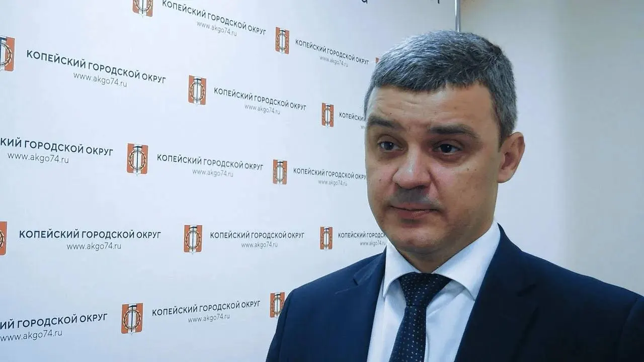 После отставки Светланы Логановой её обязанности временно исполнит первый замглавы Андрей Арасланов. Депутаты рассмотрят назначение 9 июля, затем в городе объявят конкурс на постоянного главу.