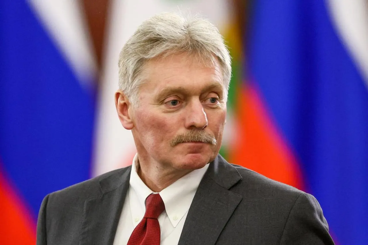Пресс‑секретарь президента Дмитрий Песков сообщил, что боевые действия в Украине перешли в разряд полноценной войны; он обвинил западные страны в поддержке Киева и в помощи с наведением поставляемого вооружения.