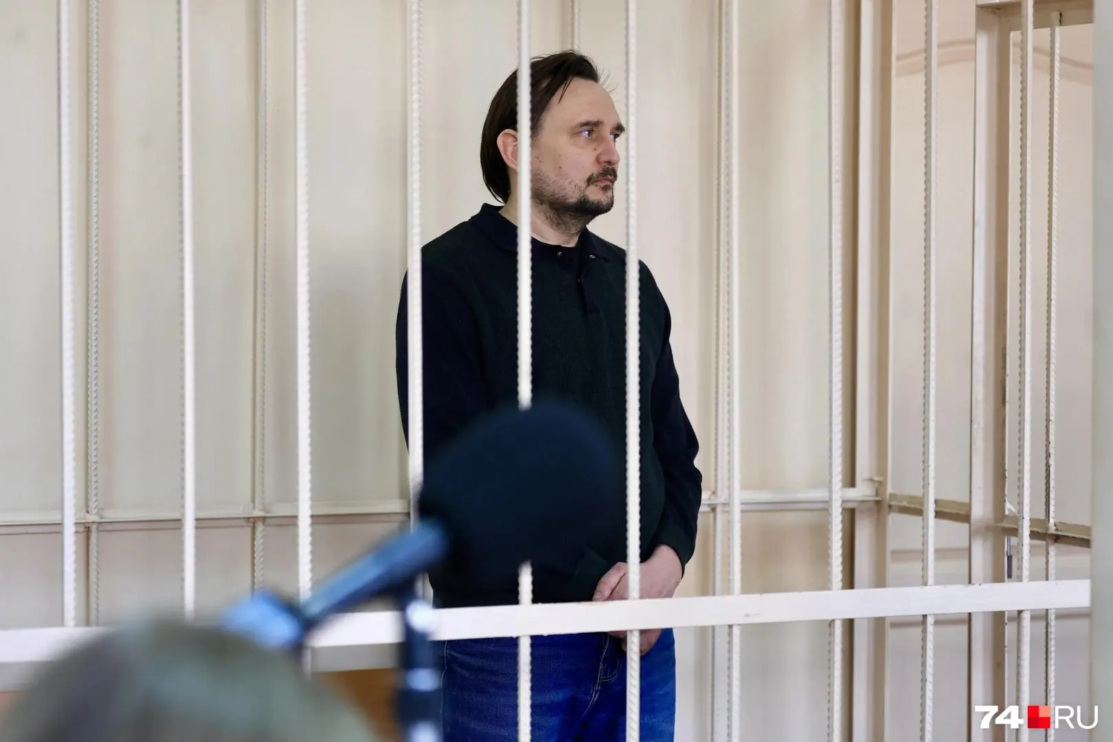 Шумаков признал вину; его дело передано в суд. По обвинению в вымогательстве ему грозит до семи лет лишения свободы и штраф до 500 тысяч рублей.