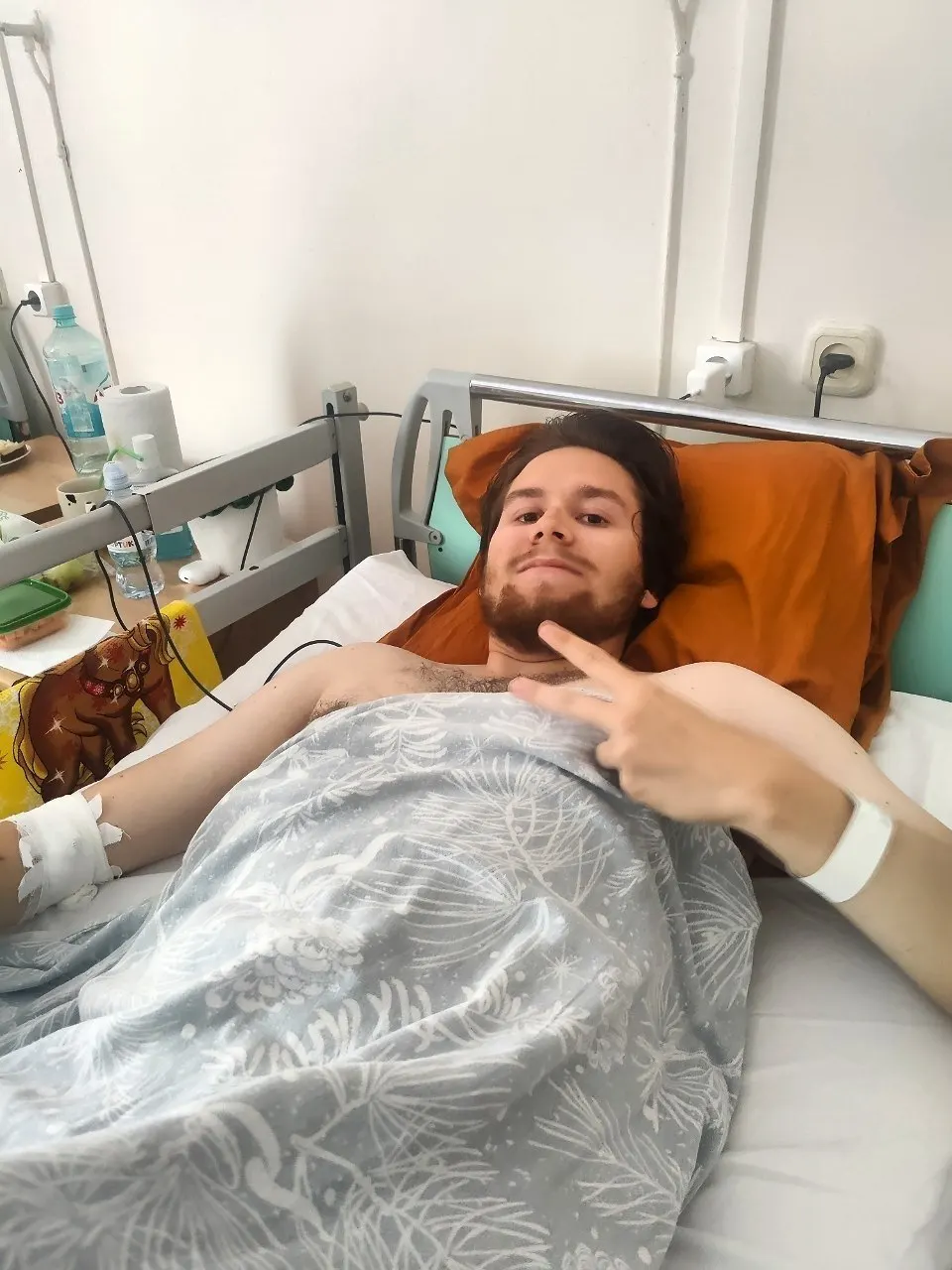 Попов объявил о завершении самовыдвижения: он не успевает собрать подписи и сейчас восстанавливается после травмы позвоночника, которую получил, пытаясь уйти от полицейских.