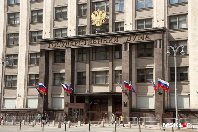 Раскрыты сведения о заработках губернатора региона и нескольких кузбасских кандидатов, включая данные о доходах и владении недвижимостью; анализируется их путь на федеральные выборы.