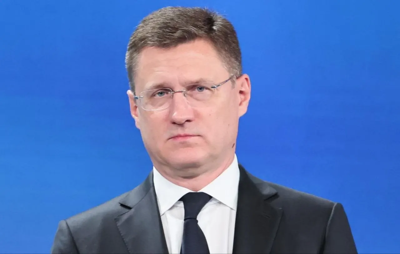 Правительство поручило усилить контроль за ценами на независимые заправочные станции.
