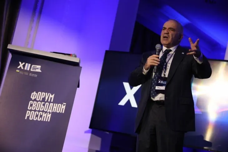 Организация заявила, что предстоящие выборы не являются реальной альтернативой, а представляют собой переназначение депутатов и попытку придать легитимность территориальным захватам.