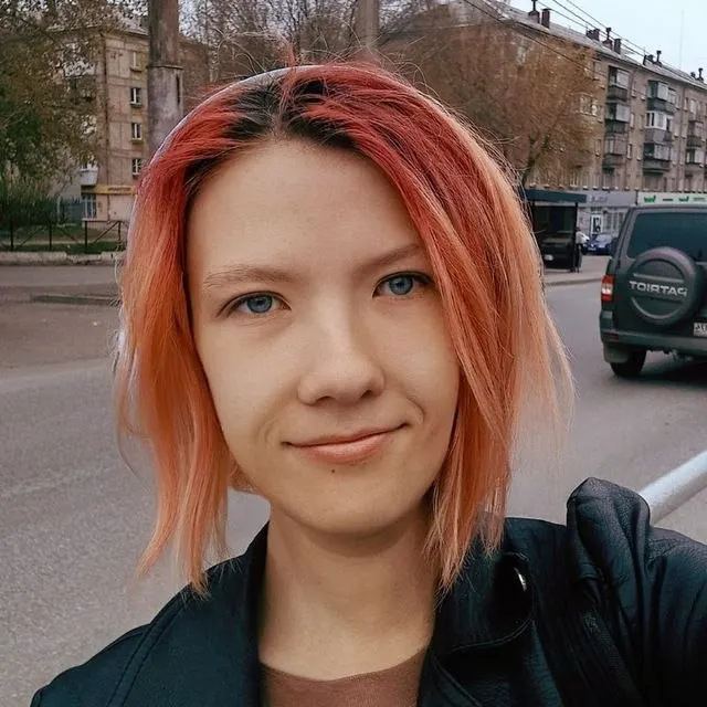Штраф в 2000 рублей за демонстрацию символики по делу об эмодзи на нике, напоминающем обложку альбома Pink Floyd, ставится на повторное рассмотрение в Верховном суде России.