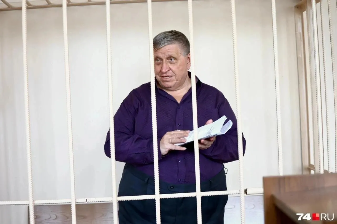 В Челябинской области директор управляющей компании обвиняется в присвоении более миллиона рублей, собранных за услуги ЖКХ.