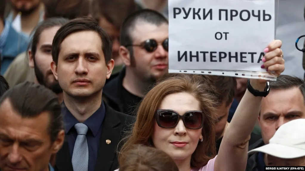 Власти усиливают контроль над обходом блокировок; пользователи сообщают о сбоях и возможном повторном ограничении VPN‑сервисов.