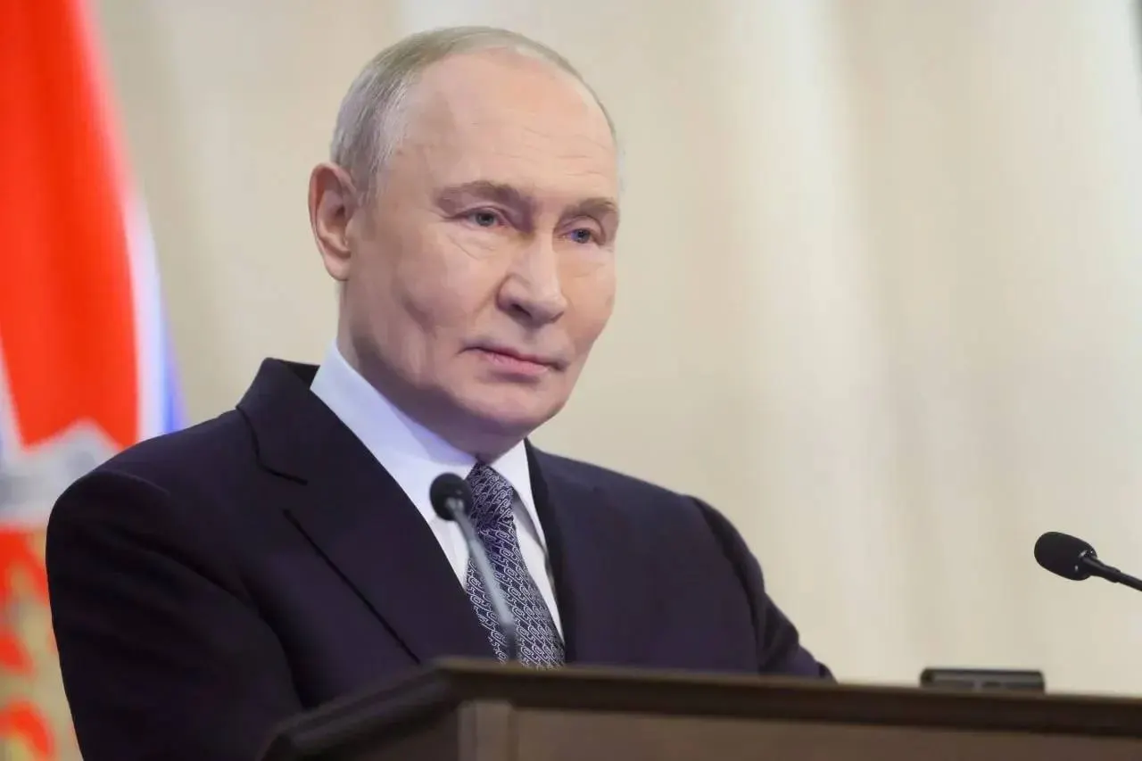 Президент поздравил десантников, подчеркнув их умелые и решительные действия в ходе специальной военной операции и выразив уверенность в их дальнейшем вкладе в обороноспособность страны.