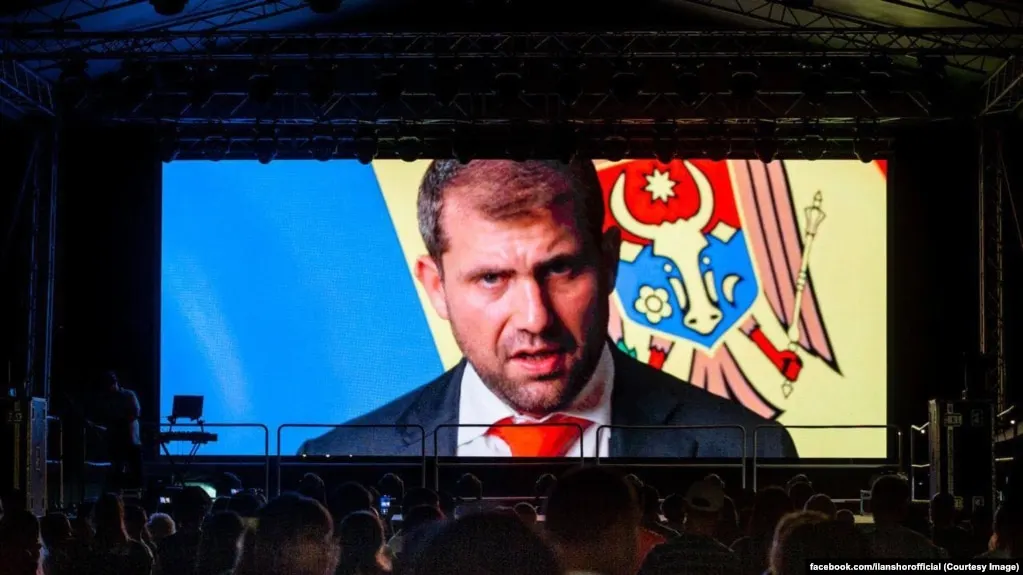 Расследование сообщает о том, как структура A7 якобы обходила санкции и проводила крупные трансграничные платежи через международные банки.