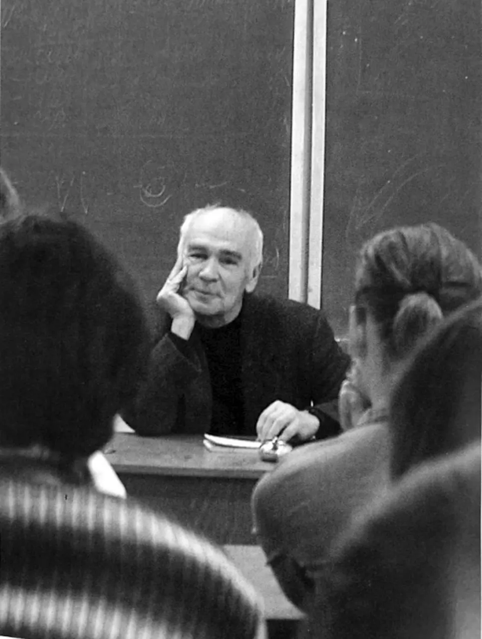 Челябинский сценарист Юрий Клепиков — автор знаменитых сценариев и лауреат международных наград. Его работы исследуют выбор людей и ценность отношений.