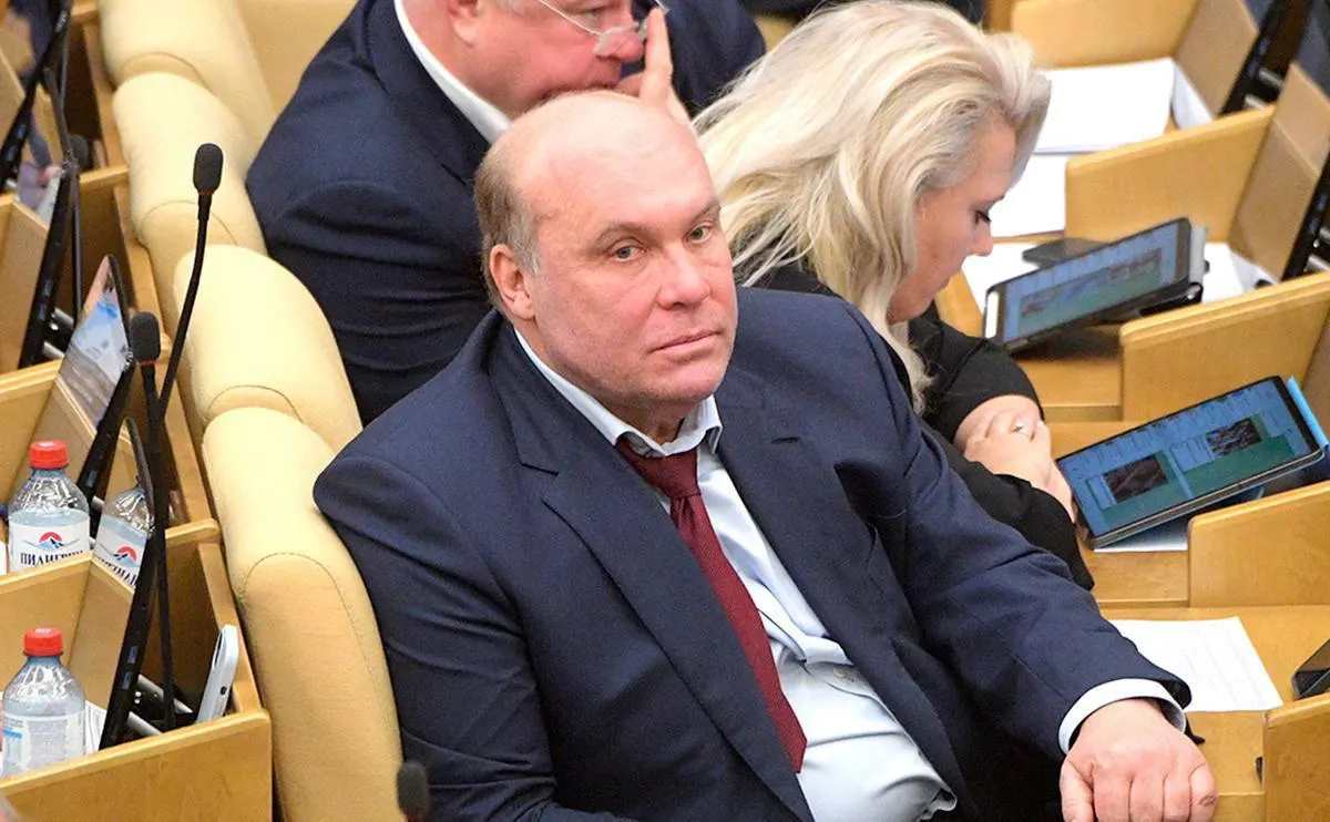 Депутат назвал сообщения о возможной мобилизации слухами и заявил, что информация распространяется иностранными спецслужбами, чтобы запугать россиян.