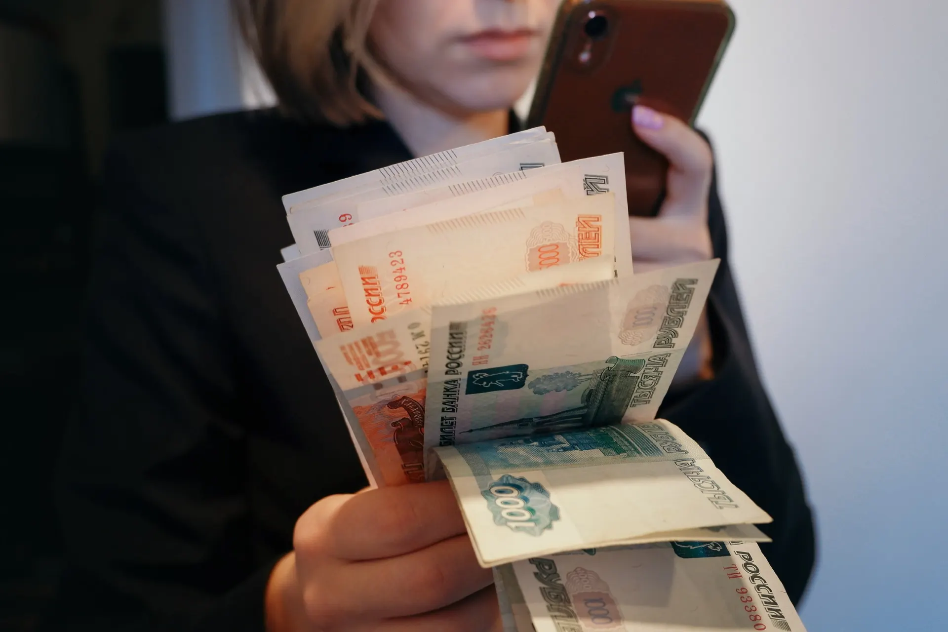 Экономика России не движется только из-за ставок. Разбираемся, какие факторы действительно влияют на рост и почему кредиты — не единственная преграда.