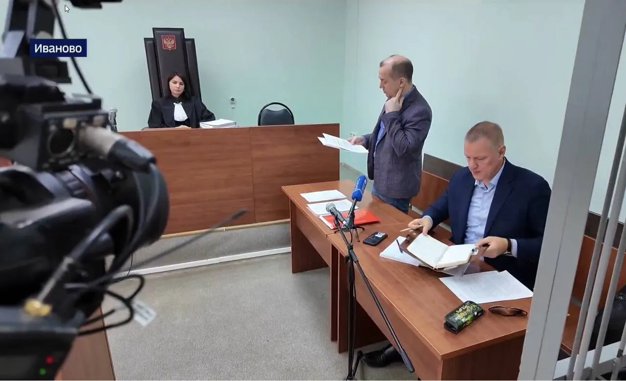 Глава Следственного комитета потребовал представить материалы по делу журналиста, который пытался добиться возбуждения уголовного дела против сотрудников полиции и оказался под следствием за дискредитацию армии и клевету.