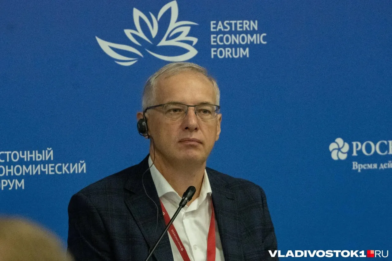 Глава DNS положительно оценил назначения Олега Кожемяко на должность полпреда на Дальнем Востоке и Константина Шестакова на пост и.о. губернатора Владивостока, отмечая опыт дальневосточных регионов.
