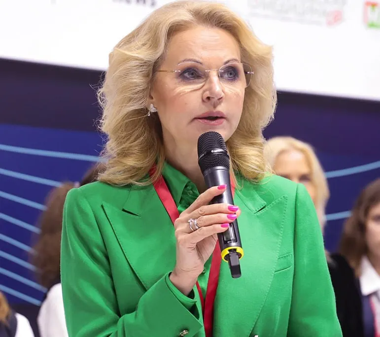 Голикова предложила расширить списки учебной литературы в государственных программах общего образования ради продвижения литературного наследия Китая и России.