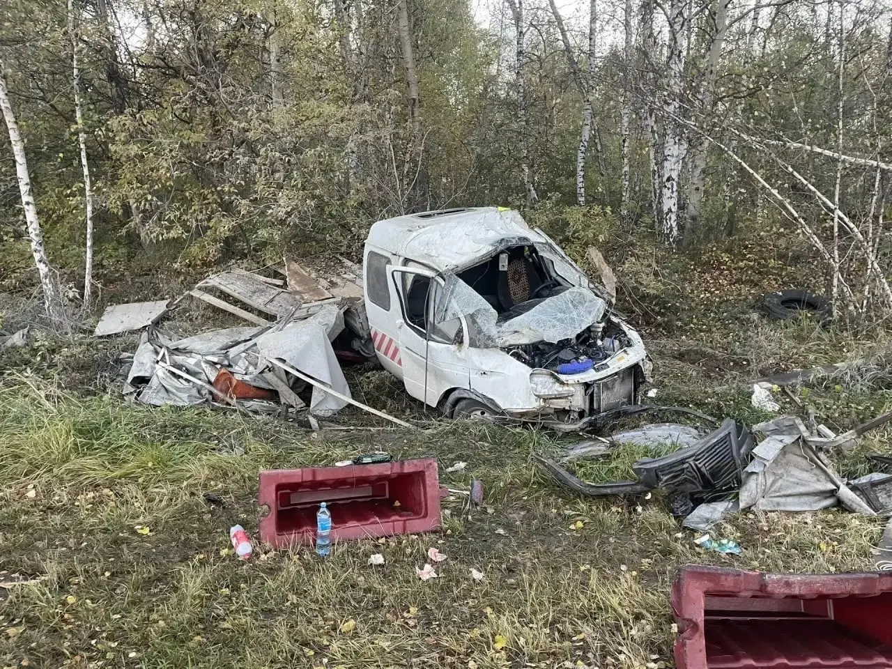 На 61-м километре трассы М-5 грузовик врезался в попутную «Газель»; пострадавший госпитализирован.